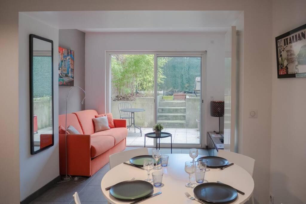 Le Jardinet - With Office In The City Center! Кастельно-ле-Лез Экстерьер фото
