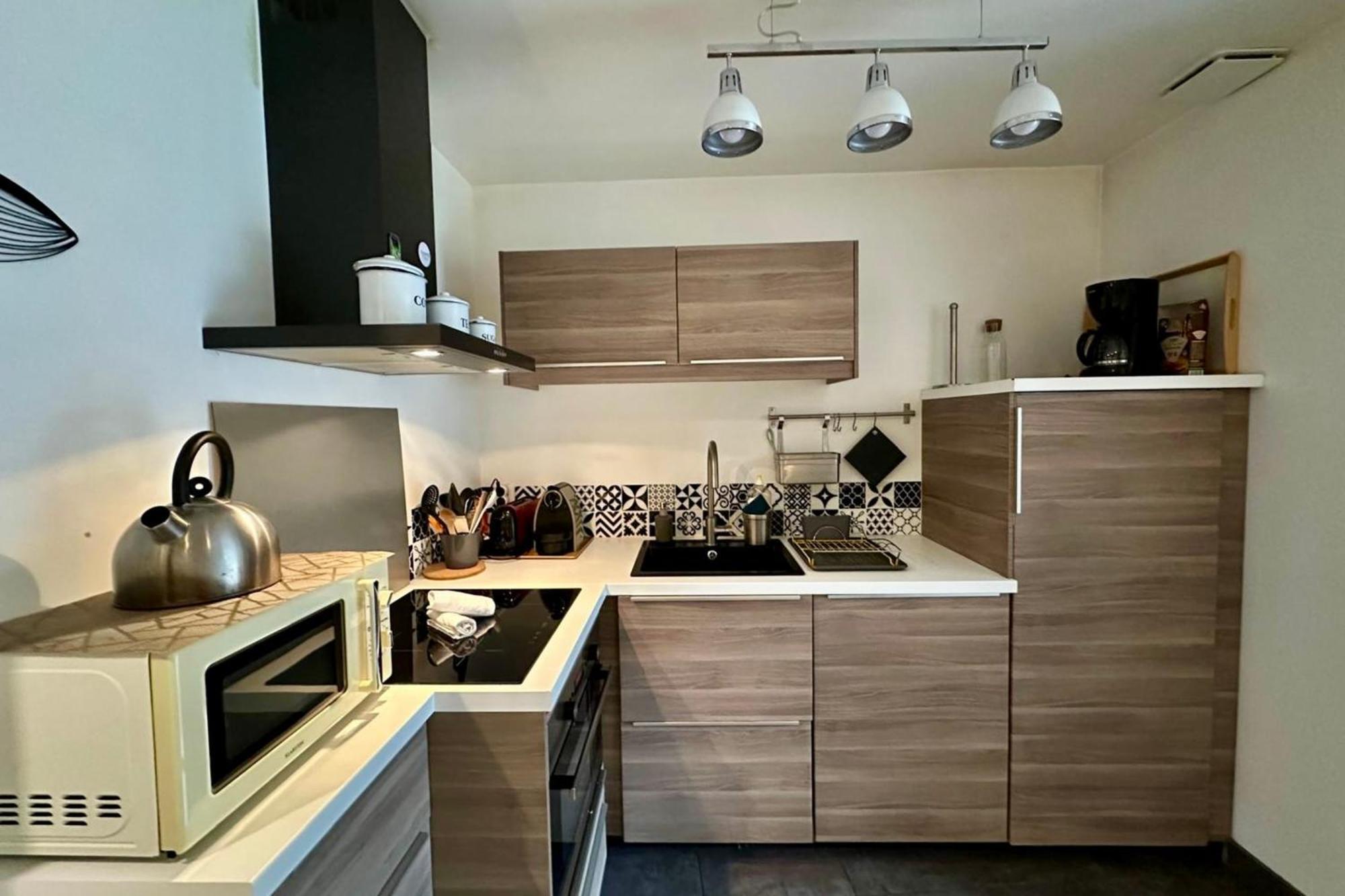 Le Jardinet - With Office In The City Center! Кастельно-ле-Лез Экстерьер фото